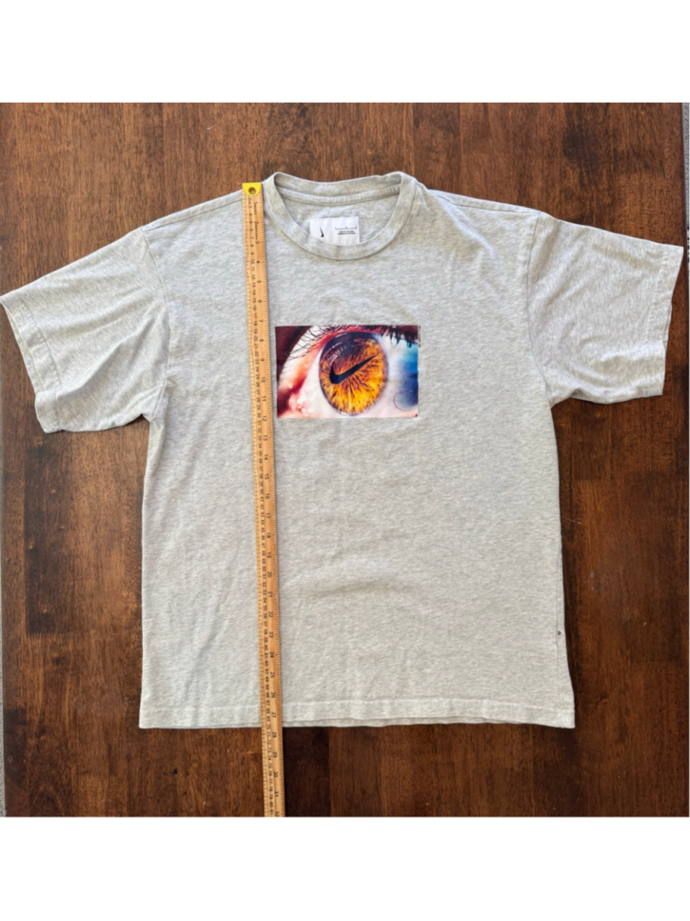 Men's Nike Graphic Eye Short Sleeve Tee, Size L, Grey
